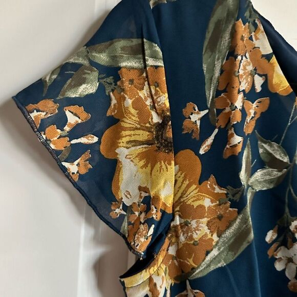 NWOT - Women’s Blue Floral Short Sleeve Midi Dress with Elastic Waistband-Size S - Picture 8 of 9